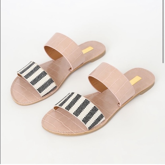 Qupid Sarah Croc Pattern Slide Sandals Beige Gray Size 8 - Picture 2 of 16